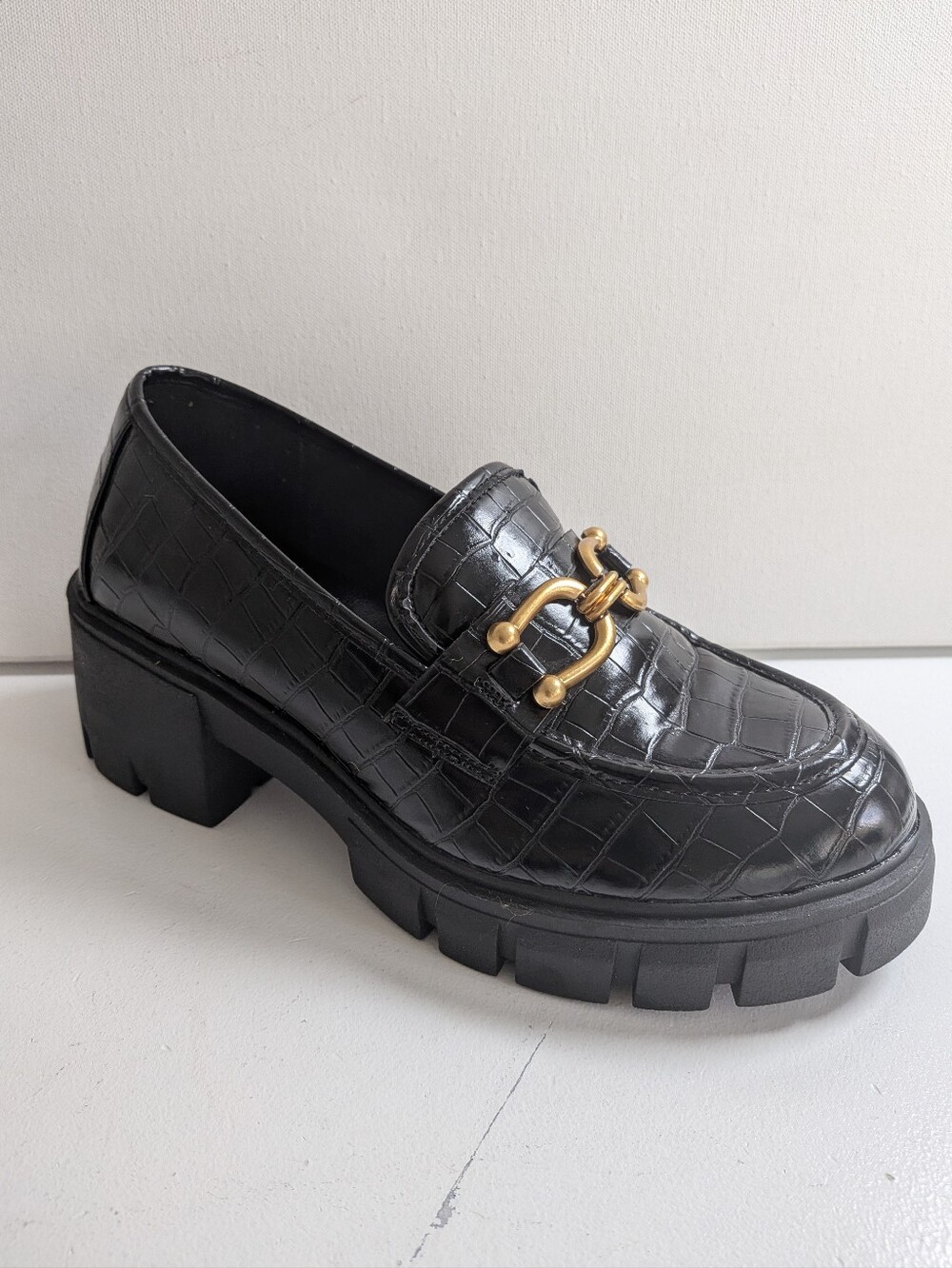 Torrid wide Gold Chain Black Crocodile Chunky Platform Loafer Women Sz 10WW EUC